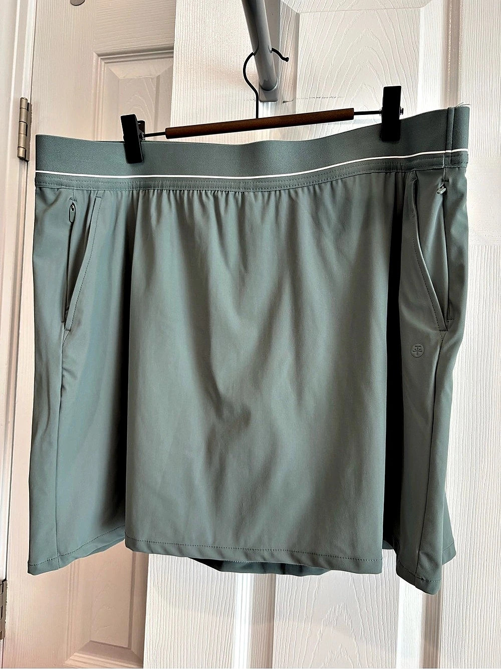 SOYBU Women’s Athletic Short Athletic Shorts in Green XL Like New